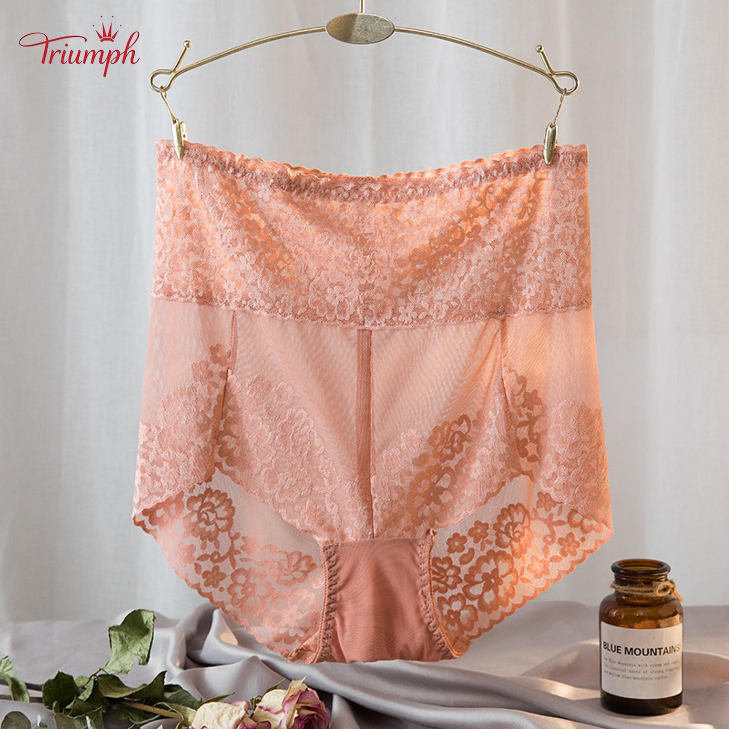 Triumph - 4-Pak Seksownych Koronkowych Majtek, Popularna Koronka, Wysoka Jakość, Darmowa wysyłka, Odpowiednie Dla Osób o Wadze 40–120 kg