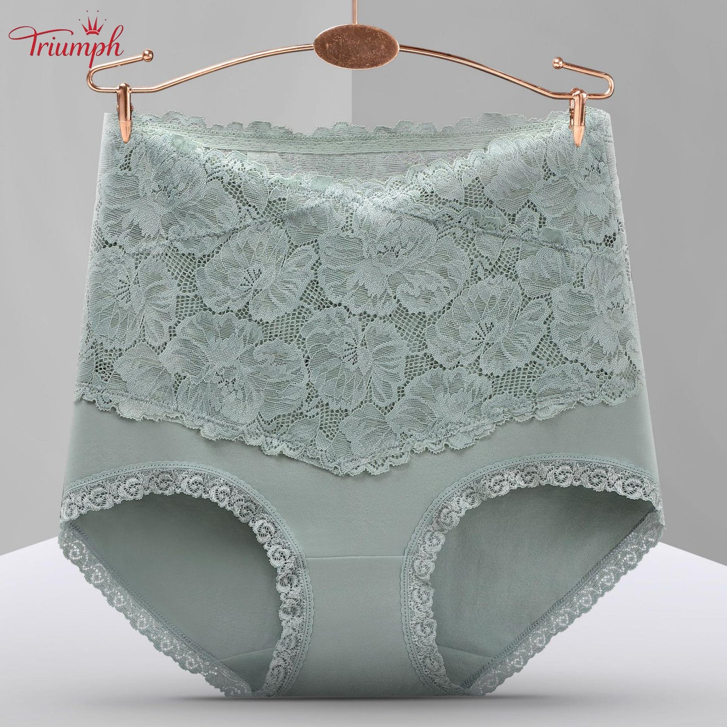 Triumph - Darmowa Wysyłka . Zestaw 4. Wysokiej Jakości Koronkowe Majtki z Wysokim Stanem . Wygodne i Miękkie